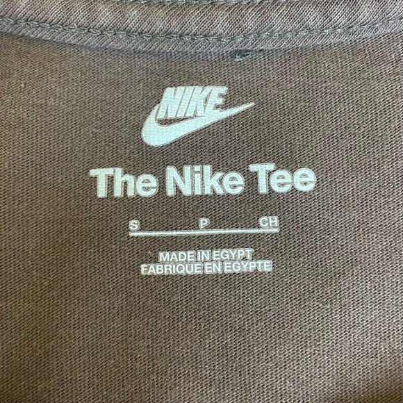 Nike Men’s Short Sleeve Color Clash Brown Tan T-Shirt Size Small - Picture 10 of 15